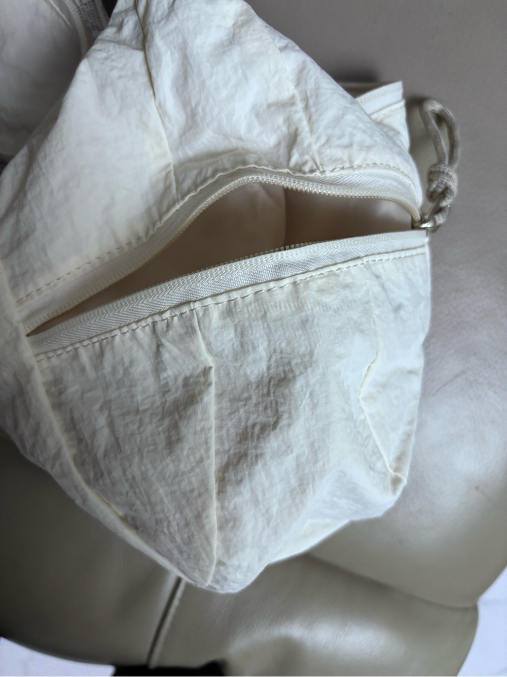 lululemon athletica Cream Nylon Crossbody Shoulder Bag - Picture 3 of 6